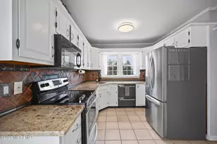 350 E Rd, Belford, NJ 07718 - Photo 13
