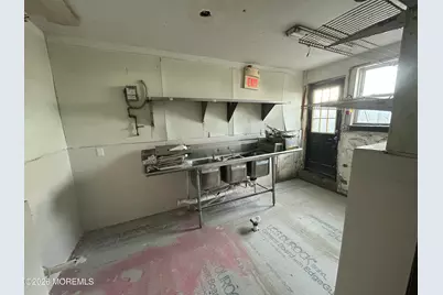 111 Bay Avenue #Front, Highlands, NJ 07732 - Photo 5