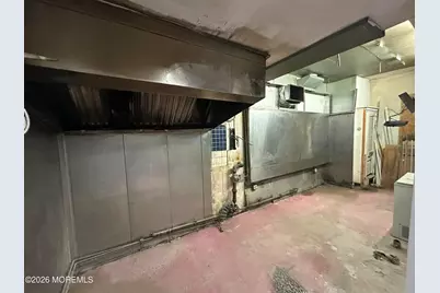 111 Bay Avenue #Front, Highlands, NJ 07732 - Photo 7