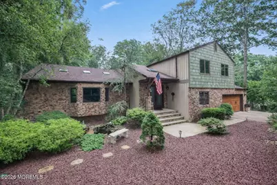 72 Fox Chase Court, Freehold, NJ 07728 - Photo 7