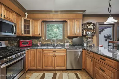 72 Fox Chase Court, Freehold, NJ 07728 - Photo 19