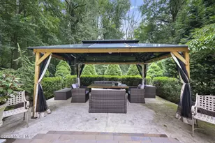 72 Fox Chase Ct, Freehold, NJ 07728 - Photo 63