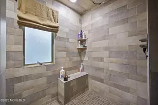 72 Fox Chase Ct, Freehold, NJ 07728 - Photo 37