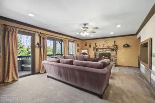 72 Fox Chase Ct, Freehold, NJ 07728 - Photo 25