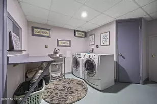 72 Fox Chase Ct, Freehold, NJ 07728 - Photo 43