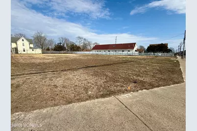 82 E Bay Avenue, Manahawkin, NJ 08050 - Photo 1