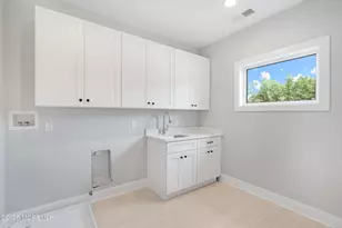 8 Haystack Ct, Howell Township, NJ 07731 - Photo 35