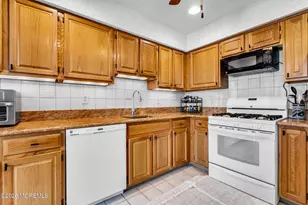 701 Carnation Dr, Brick, NJ 08724 - Photo 7