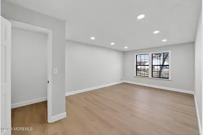 606 Goldthread Court, Jackson, NJ 08527 - Photo 5