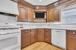 200 1st Ave, Avon by the Sea, NJ 07717 - Photo 15