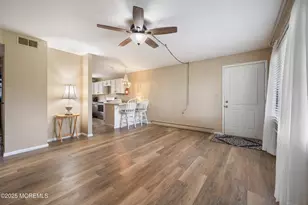 39 Cambridge Ct, Lakewood, NJ 08701 - Photo 9