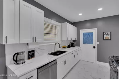 11 E 43rd Street, Bayonne, NJ 07002 - Photo 27