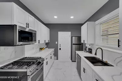 11 E 43rd Street, Bayonne, NJ 07002 - Photo 23