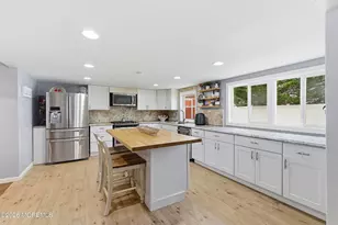 30 Mountain Ave, Hazlet Township, NJ 07730 - Photo 7