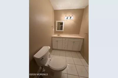 218 Medford Court #H, Manalapan Township, NJ 07726 - Photo 5