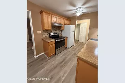 218 Medford Court #H, Manalapan Township, NJ 07726 - Photo 9