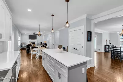 555 Egenolf Avenue, Berkeley, NJ 08721 - Photo 15