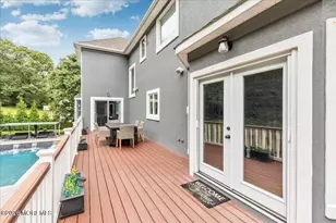 6 Tricorne Ct, Holmdel, NJ 07733 - Photo 81