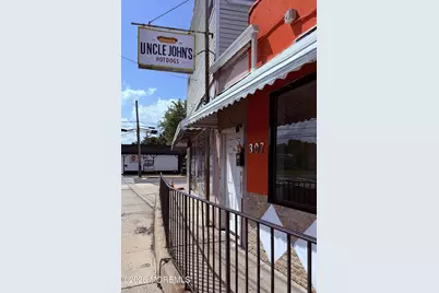 307 Port Monmouth Road, North Middletown, NJ 07748 - Photo 3