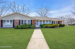 180 Sterling Ct, Lakewood, NJ 08701 - Photo 1