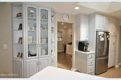 32 Cameron Court, Freehold, NJ 07728 - Photo 9