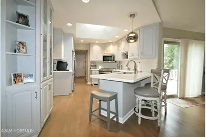 32 Cameron Court, Freehold, NJ 07728 - Photo 11