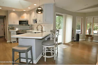 32 Cameron Court, Freehold, NJ 07728 - Photo 13