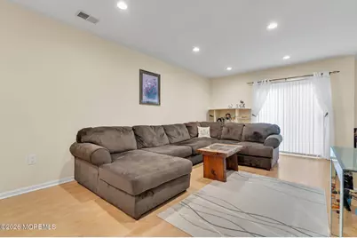 24 Catherine Court, Laurence Harbor, NJ 08879 - Photo 5