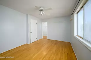 25 Rambling Meadow Ct, Tinton Falls, NJ 07724 - Photo 15