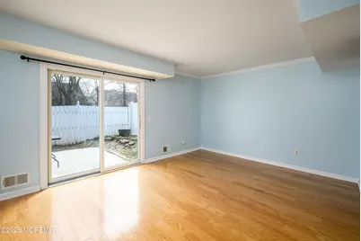 25 Rambling Meadow Court, Tinton Falls, NJ 07724 - Photo 9