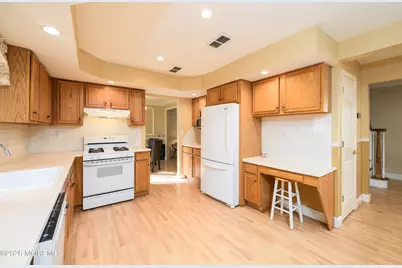 4 Colgate Court, Hazlet Township, NJ 07730 - Photo 9