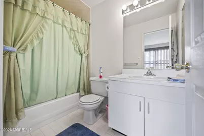 38 Hemlock Way, Freehold, NJ 07728 - Photo 23