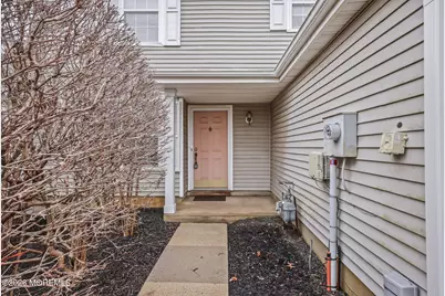 38 Hemlock Way, Freehold, NJ 07728 - Photo 3