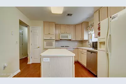 20 Winding River Road, Lakewood, NJ 08701 - Photo 9
