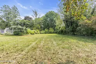 187 Coachman Dr N, Freehold, NJ 07728 - Photo 15