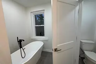 438 Lawrence St, Burlington City, NJ 08016 - Photo 9