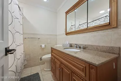 31 Southport Drive, Howell Township, NJ 07731 - Photo 11