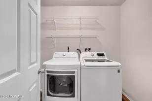 91 Delaware Ln, Branchburg Township, NJ 08876 - Photo 15