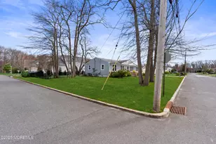 1641 Holbrook St, Oakhurst, NJ 07755 - Photo 27