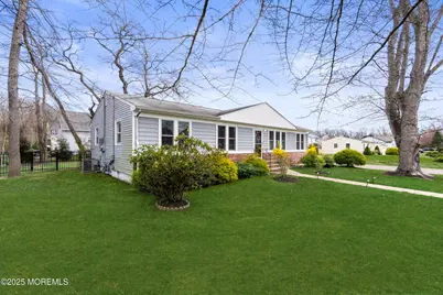 1641 Holbrook Street, Oakhurst, NJ 07755 - Photo 27