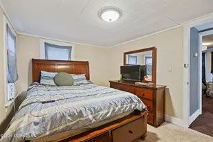 1952 Stratford Ave, Neptune Township, NJ 07753 - Photo 17