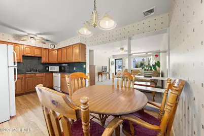 19 Mountain Avenue, Hazlet Township, NJ 07730 - Photo 9