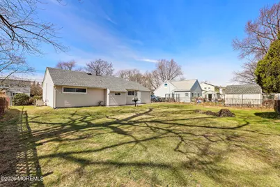 19 Mountain Avenue, Hazlet Township, NJ 07730 - Photo 21