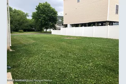 702 Edmunds Avenue, Union Beach, NJ 07735 - Photo 11