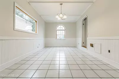 1052 Bell Street, Toms River Township, NJ 08753 - Photo 17