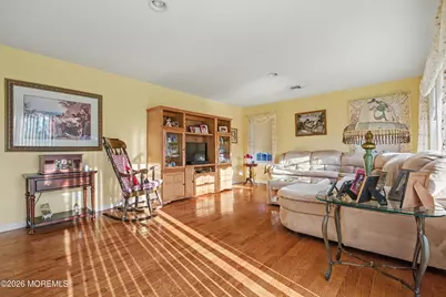 22 Burki Place, Freehold, NJ 07728 - Photo 17