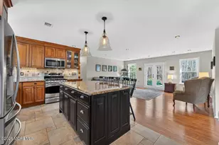 569 Winterberry Blvd, Jackson, NJ 08527 - Photo 5