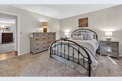 569 Winterberry Boulevard, Jackson, NJ 08527 - Photo 17