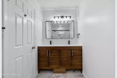 7 Farragut Square, Howell Township, NJ 07728 - Photo 23