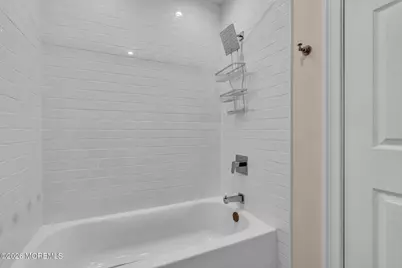 477 N Fox Avenue, Belford, NJ 07718 - Photo 25